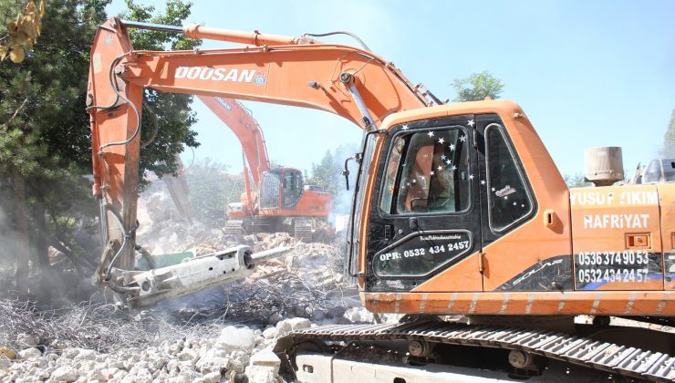 Ankara’da suçlulara kaynak olan metruk binalar yıkılıyor