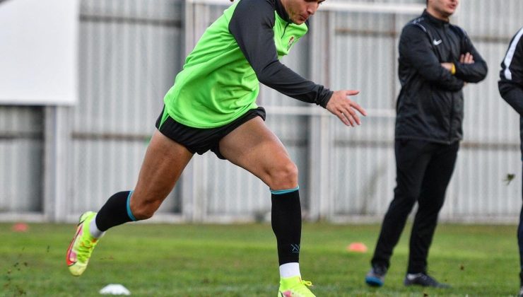 Ankaragücü maçı hazırlıklarını tamamlayan Bursaspor kampa girdi