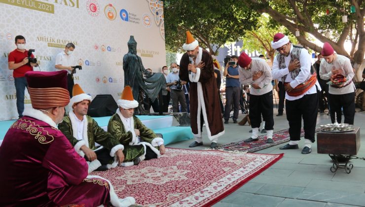 Antalya’da Ahilik kutlamalarında şet kuşanma töreni ilgiyle izlendi