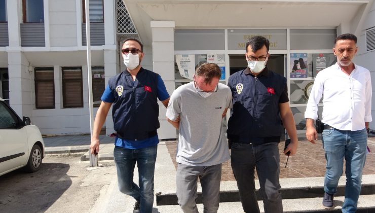 Arkadaşını öldürdü, gözyaşları içinde adliyeye gitti