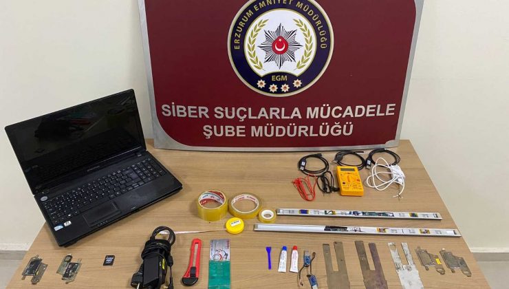 ATM’lere kart kopyalama aparatı takıp vatandaşları dolandıran zanlılar yakalandı