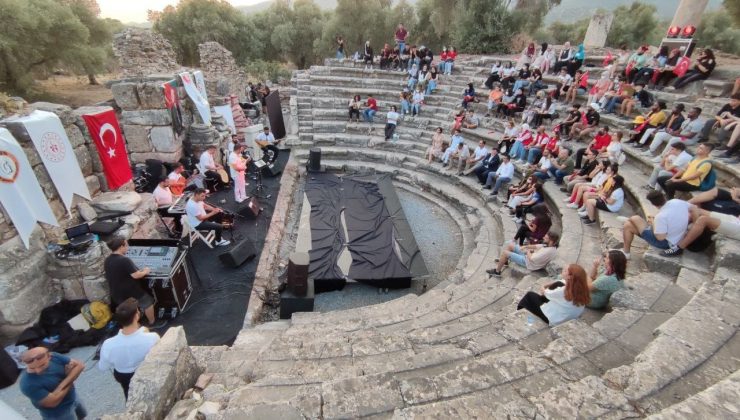Aydınlı gençler NYSA Antik Kenti’nde bir araya geldi