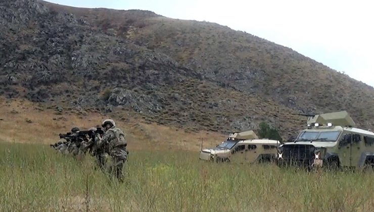 Azerbaycan ve Türkiye’nin Laçın’daki ortak askeri tatbikatı devam ediyor