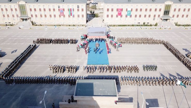 Azerbaycan’da “Üç Kardeş 2021” tatbikatının kapanış töreni düzenlendi