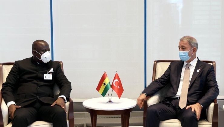 Bakan Akar, New York’ta Ganalı mevkidaşı Nitiwul ile görüştü