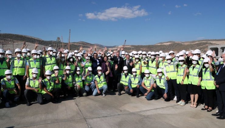 Bakan Dönmez: “Yerli üretim, insan kaynağı, teknoloji transferi Akkuyu NGS enerjide milat olacak”