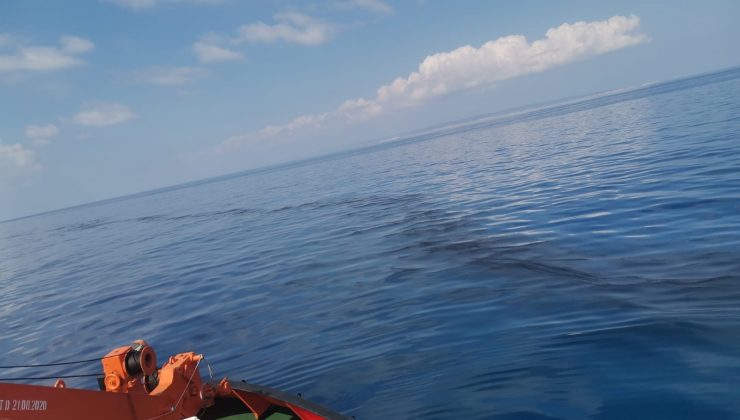 Bakan Karaismailoğlu, Suriye’deki petrol sızıntısına karşı harekete geçildiğini bildirdi