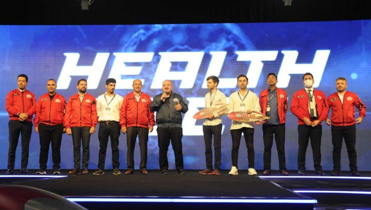 Bakan Varank Take-Off Uluslararası Girişim Zirvesi Ödül Töreni’ne katıldı