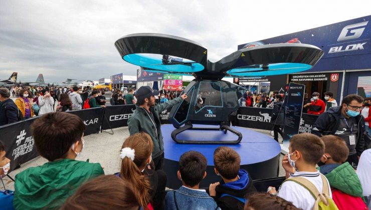 Balıkesirli gençlerden TEKNOFEST çıkartması