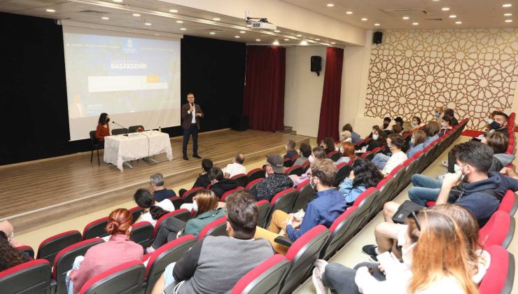 Başakşehir Belediyesinden Avrupalı gençlere sosyal medya eğitimi