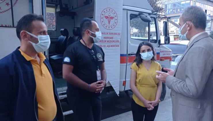 Başhekim hoparlörden halkı aşıya davet etti