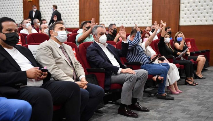 Başkan Esen, yeniden Konyaaltı Kent Konseyi başkanlığına seçildi