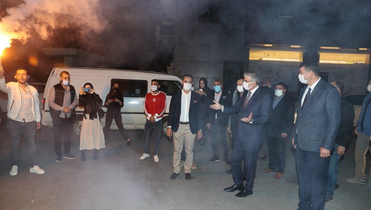 Başkan Yüce, gençlik merkezinin açılışını yaptı