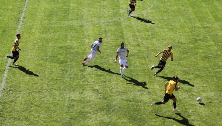 Bayburtspor ligin ilk maçında Sakaryaspor ile 1-1 berabere kaldı