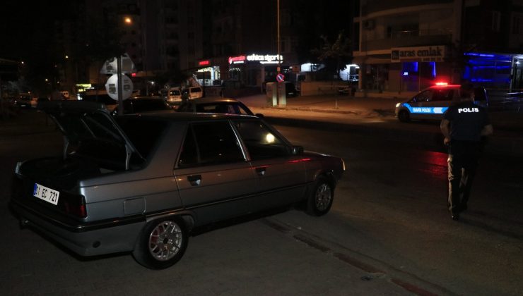 Bekçilerin üzerine sürerek uygulamadan kaçan sürücü kaza yapıp yakalandı