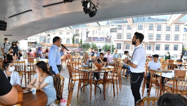 Beyoğlu Belediyesi’nden öğrencilere mezuniyet hediyesi