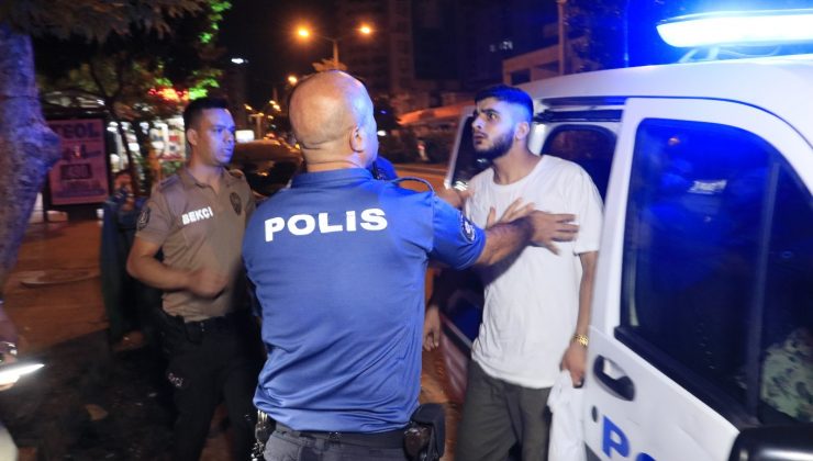 Bir grup genç tartıştıkları sözleşmeli eri bıçakladı