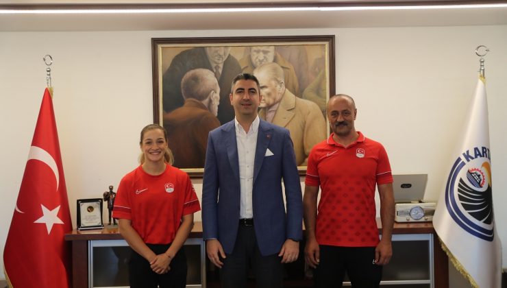 Buse Naz Çakıroğlu’ndan, Başkan Gökhan Yüksel’e ziyaret