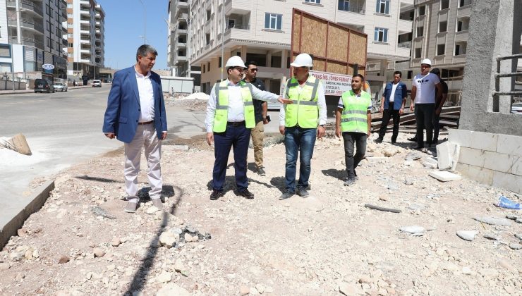 Canpolat Karşıyaka semt pazarı projesini inceledi