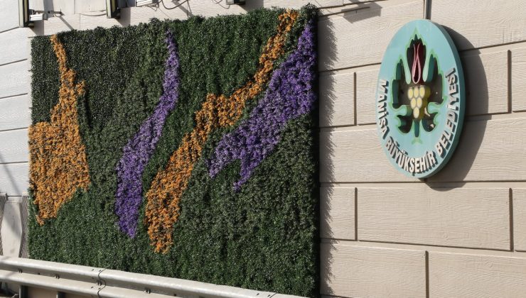 Devlet Bahçeli Kavşağı dikey bahçe ile yeşilleniyor