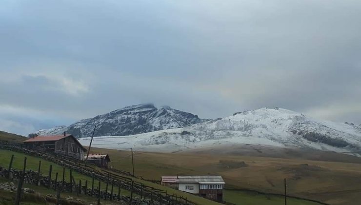 Doğu Karadeniz’in yüksek kesimlerine kar yağdı