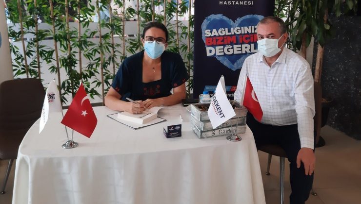 Doktorun Covid-19 hastalarını anlattığı kitabına Egekent’te yoğun ilgi