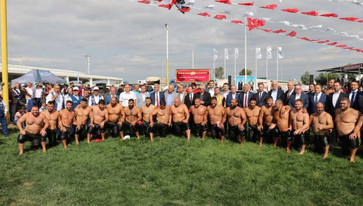 Edirne’de Kel Aliço Pehlivanı Anma Yağlı Güreşleri başladı