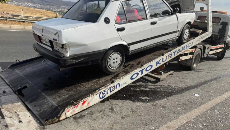 Elazığ’da otomobil kamyona çarptı