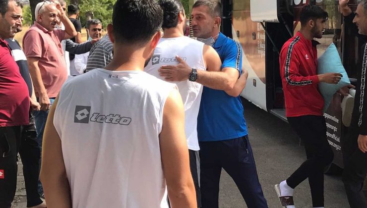Elazığspor, 18 futbolcuyla Hatay’a gitti