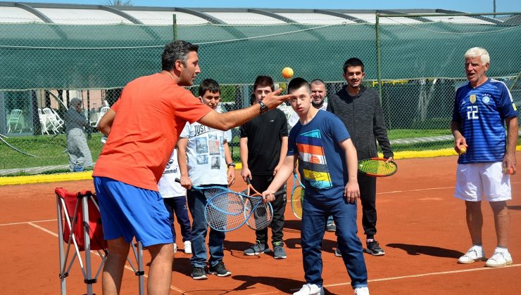 ‘Engelsiz Aile Bulaşmaları’ kaldığı yerden devam etti
