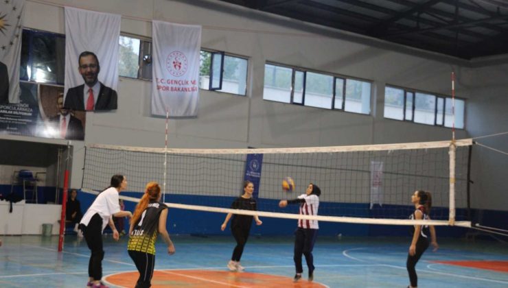 Ev hanımları filede buluştu