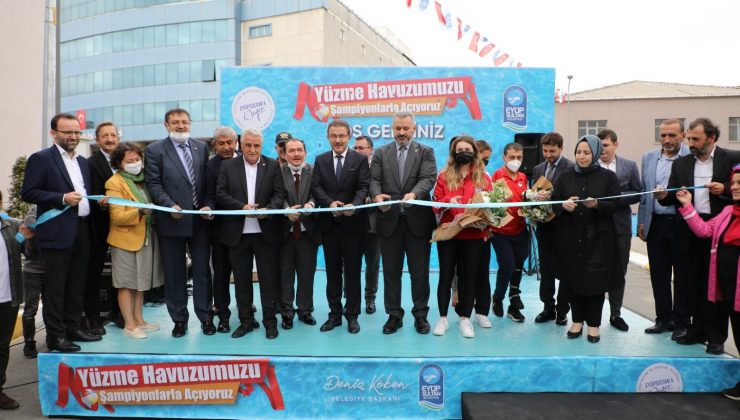 Eyüpsultan’da Yarı Olimpik Yüzme Havuzu açıldı