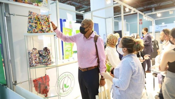 Geri dönüşüm malzemelerinden çanta üretimi