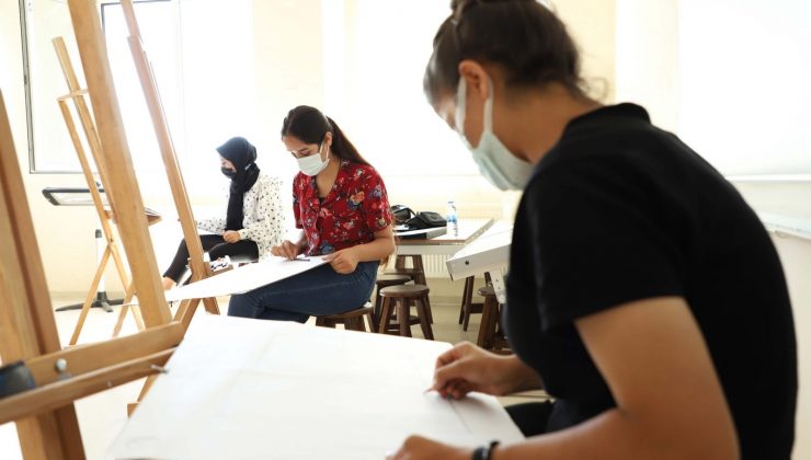 Güzel Sanatlar Fakültesi 2021-2022 eğitim-öğretim yılı özel yetenek sınavı yapıldı