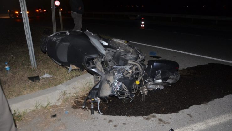 Hafif ticari araçla motosiklet çarpıştı: 1 yaralı