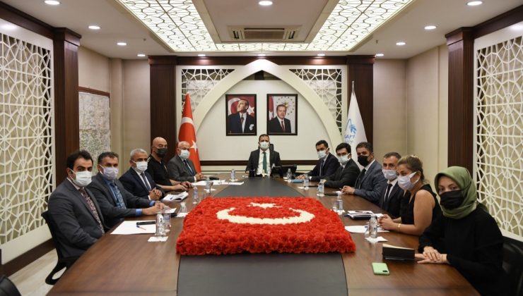 Hakkari’de öğrencilerin yurt sorunu ele alındı