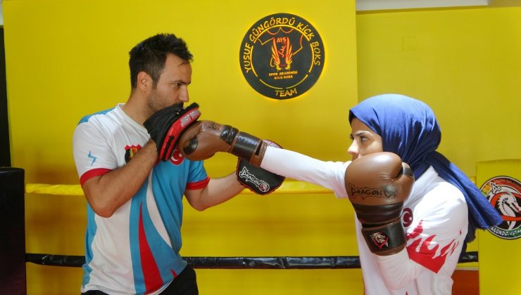 Hayali olan milli takım formasına kavuşan Hilal madalya peşinde