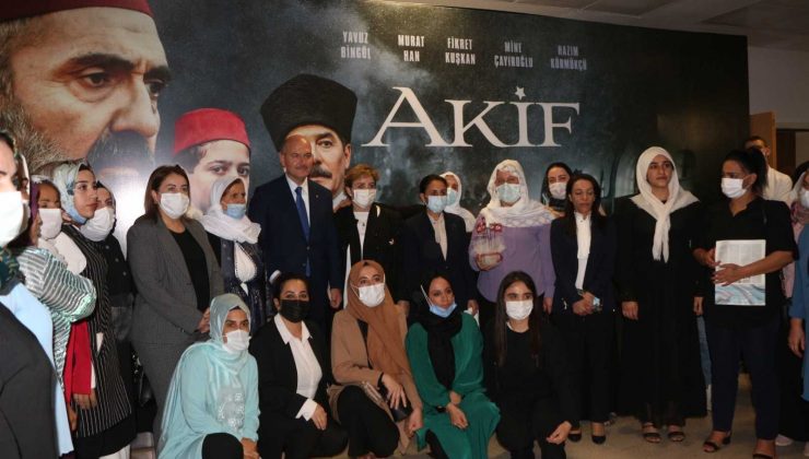 İçişleri Bakanı Süleyman Soylu, Şırnak’ta Akif filminin galasına katıldı