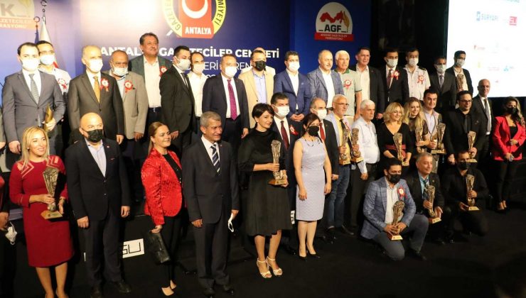 İHA’ya 7 ödül birden