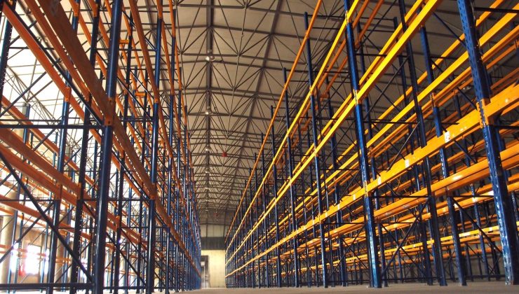 İkinci el depo raf sistemlerine yoğun talep