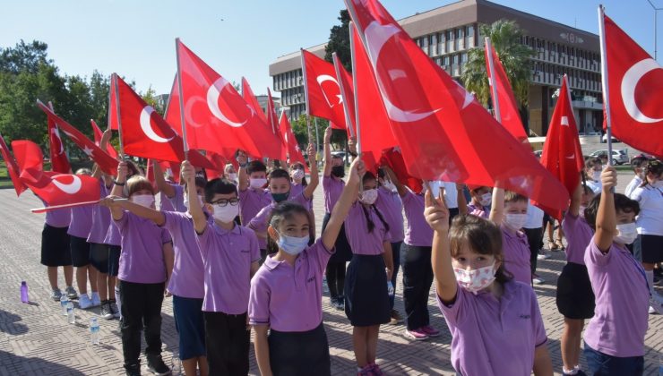 İlköğretim Haftası Aliağa’da coşkuyla kutlandı