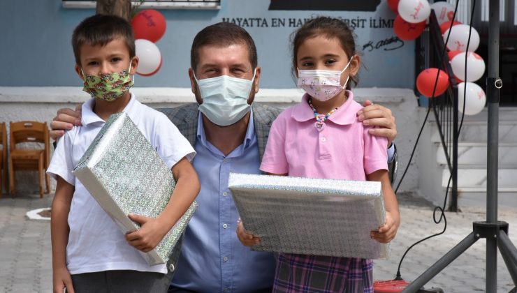 İlköğretim Haftasında Kocakonak öğrencilerine hediye