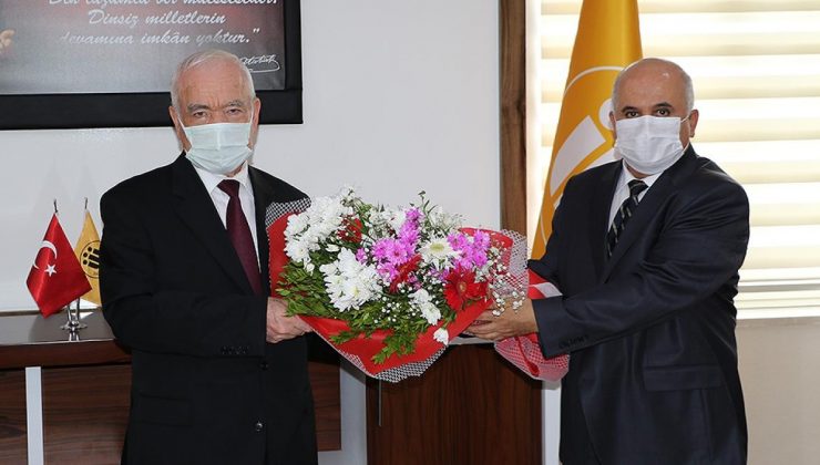 İnönü İlahiyat Fakültesi’nde görev değişimi