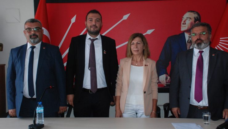Isparta Belediye Meclisi’nde CHP’li üyeler partisine geri döndü, İYİ Parti grubu dağıldı