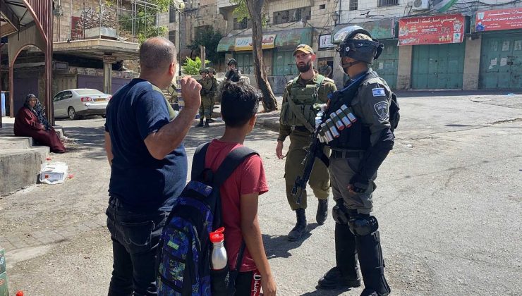 İsrail güçleri, Yahudi baskını için El Halil kent merkezini kapattı