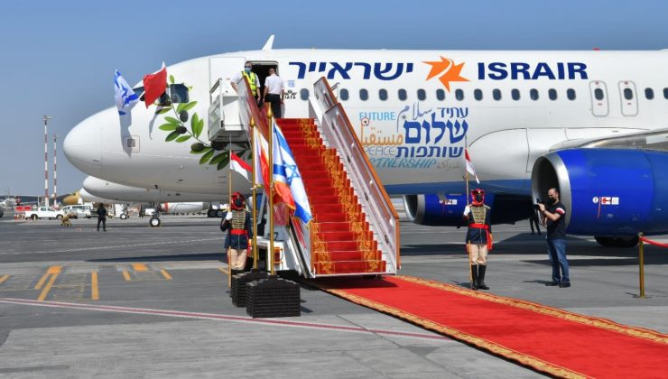 İsrail’den Bahreyn’e ilk resmi ziyaret