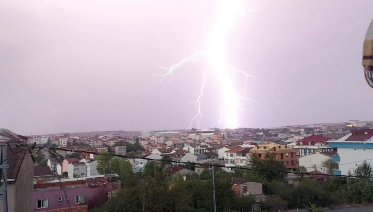 İstanbul’da beklenen yağış başladı