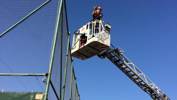 İtfaiye pazar mesaisine kuş operasyonu ile başladı