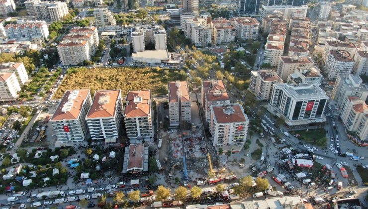 İzmir depreminde 36 kişinin öldüğü binanın mimarı imzayı formalite için atmış