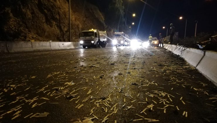 İzmir’de 6 araçlık zincirleme kaza